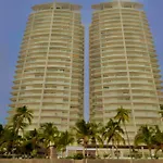 Espectacular Condo Pie De Playa Vista Al Mar, En Camino Al Mar